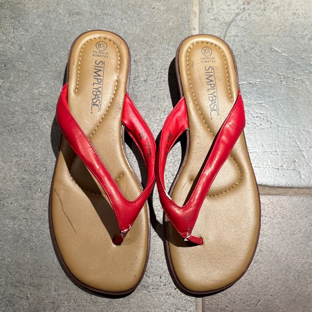 Simply Basic Women's Red Sandals Sz 8.5